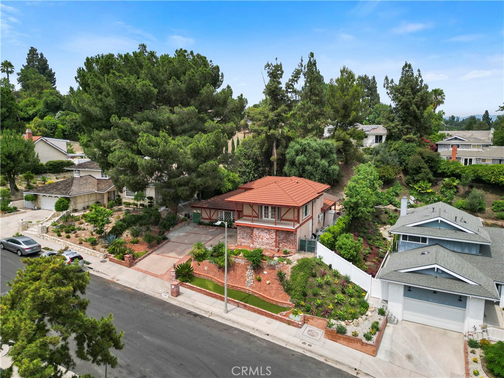 11300 Dulcet Avenue Property Photo 6