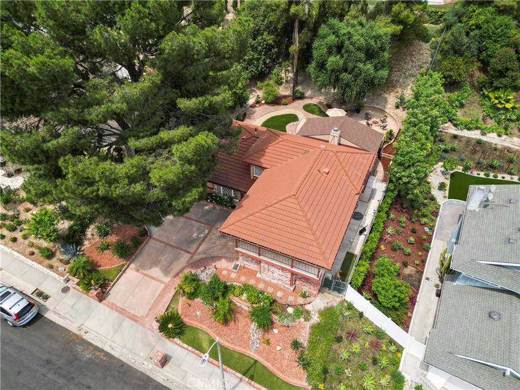 11300 Dulcet Avenue Property Photo 9