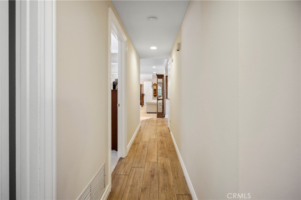 11300 Dulcet Avenue Property Photo 34