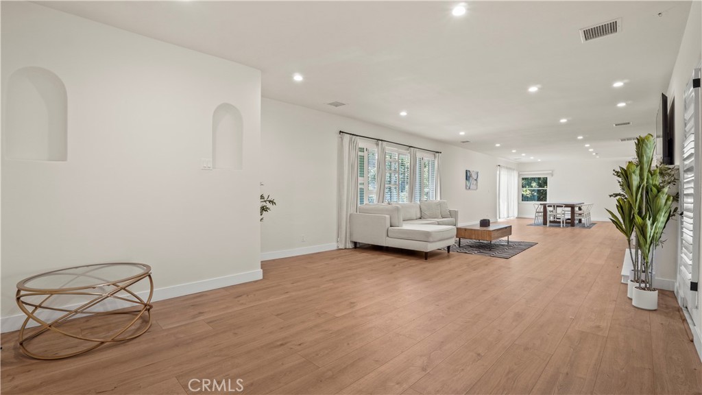 4711 Tyrone Property Photo 18