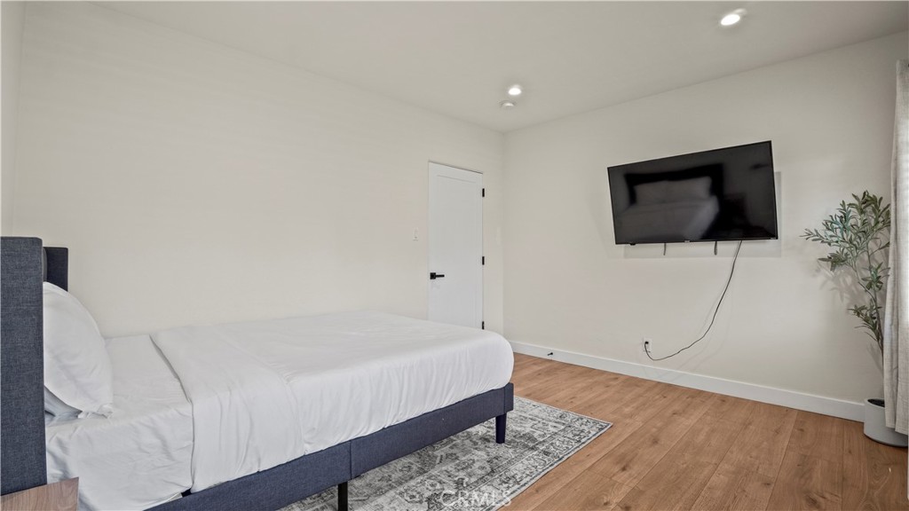 4711 Tyrone Property Photo 35