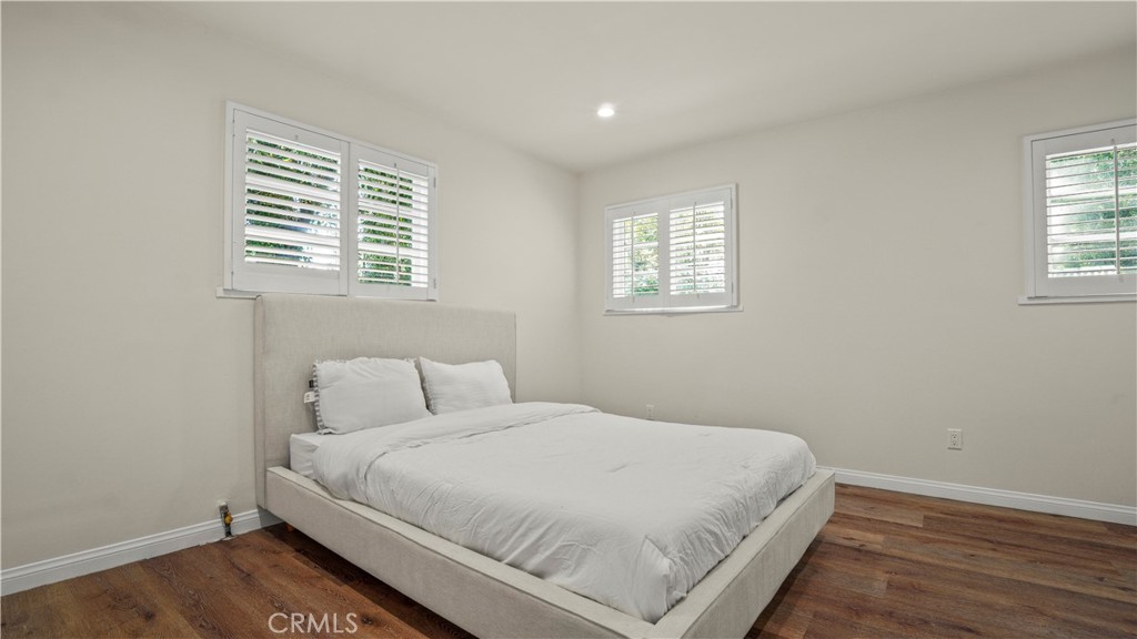 4711 Tyrone Property Photo 58