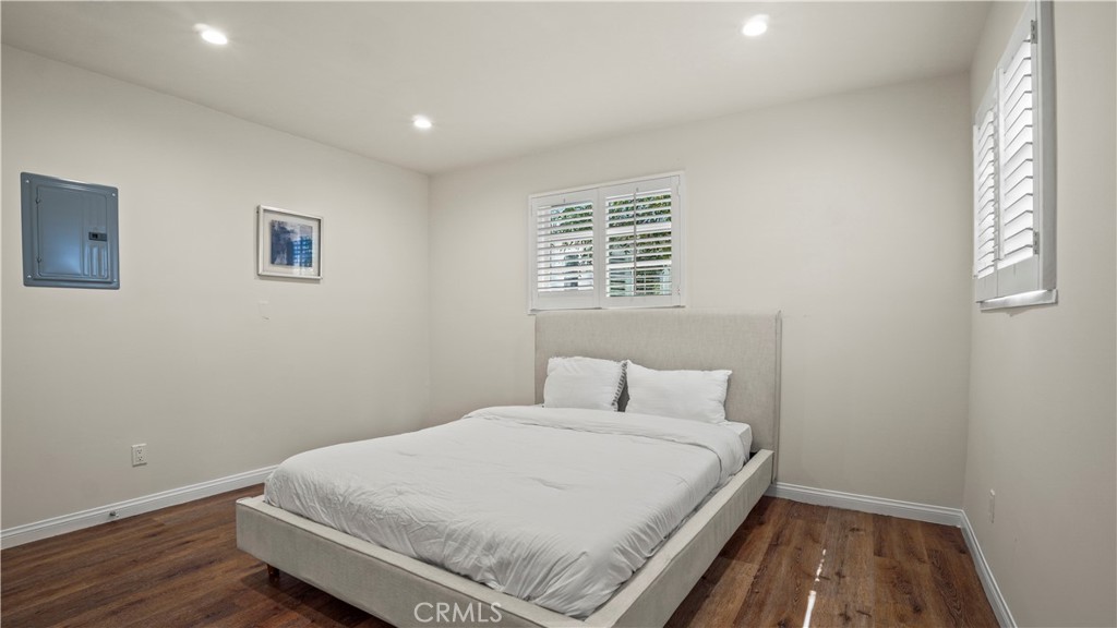 4711 Tyrone Property Photo 60