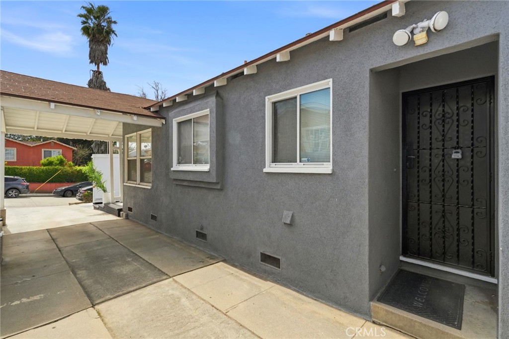 711 Stepney Street Property Photo 18