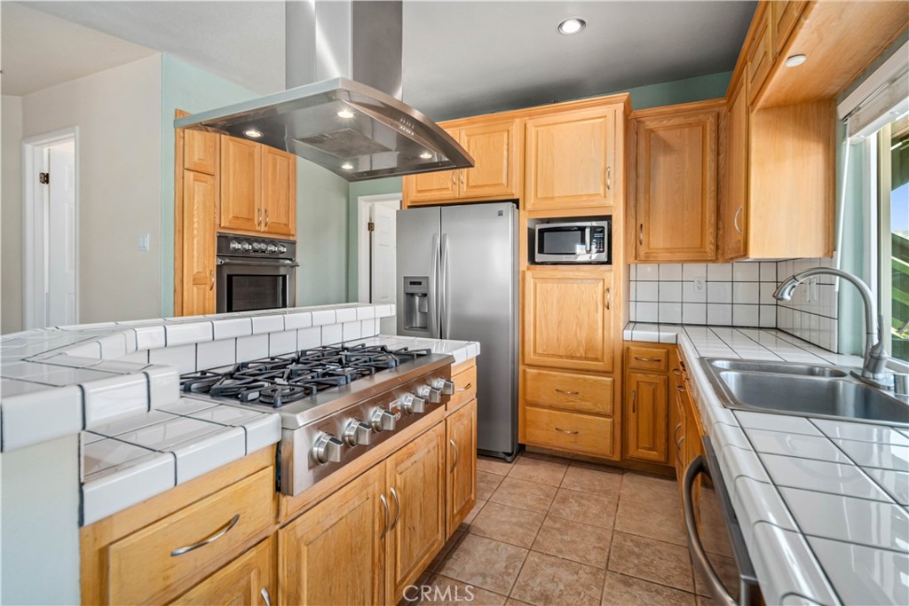 14738 Flintstone Drive Property Photo 13