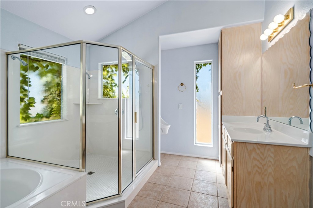 14738 Flintstone Drive Property Photo 36
