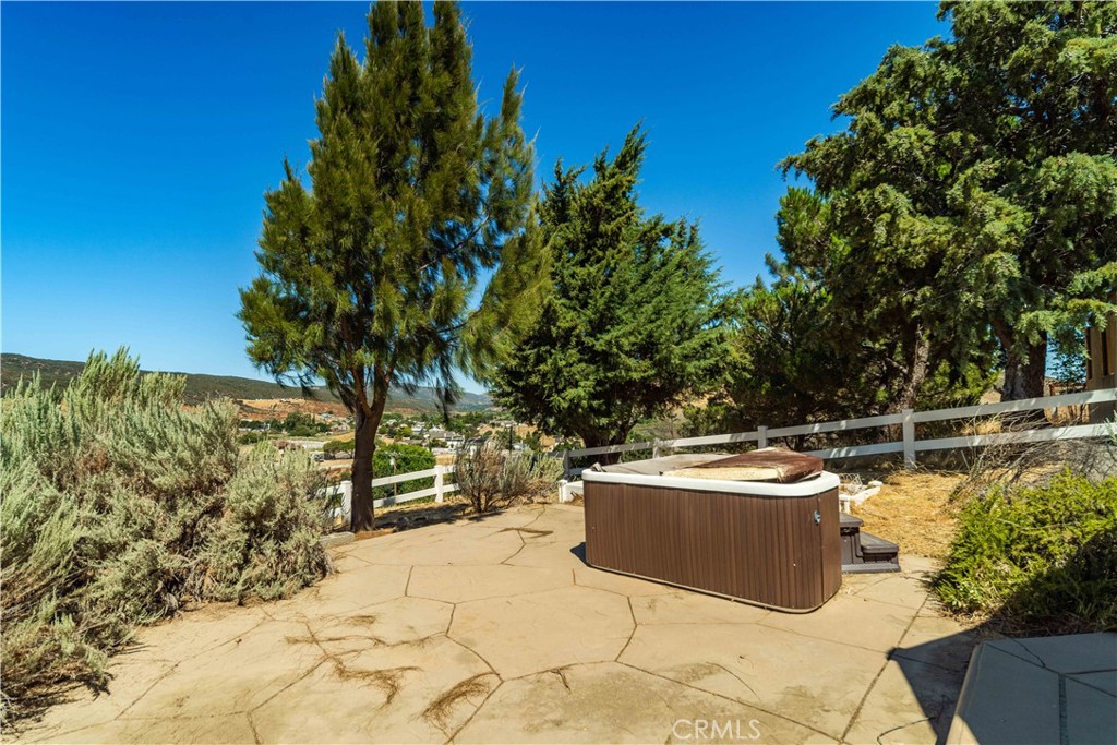 14738 Flintstone Drive Property Photo 44
