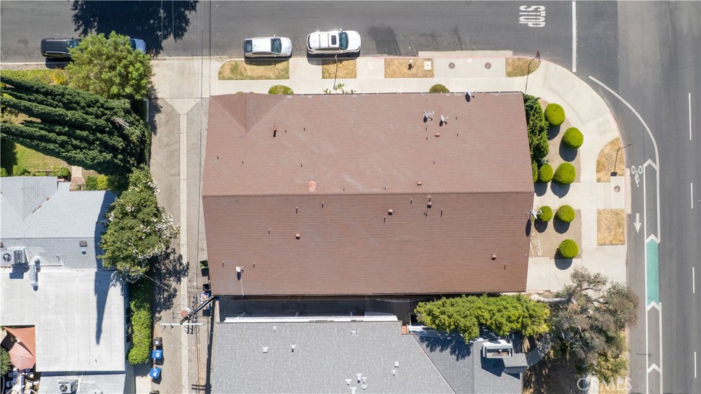 14205 Burbank Boulevard Property Photo 12