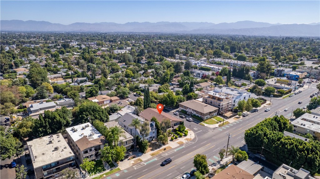 14205 Burbank Boulevard Property Photo 15