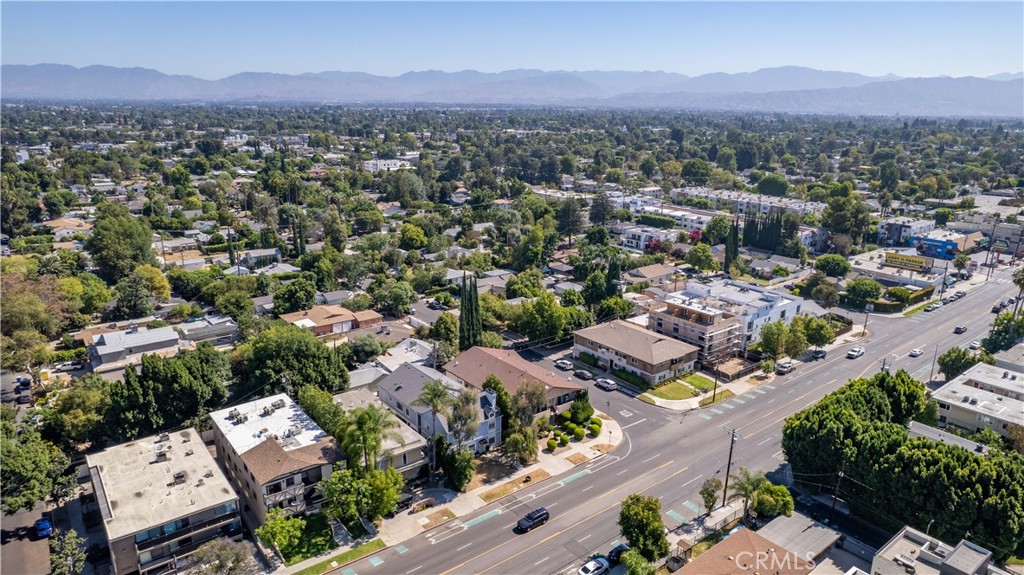 14205 Burbank Boulevard Property Photo 16