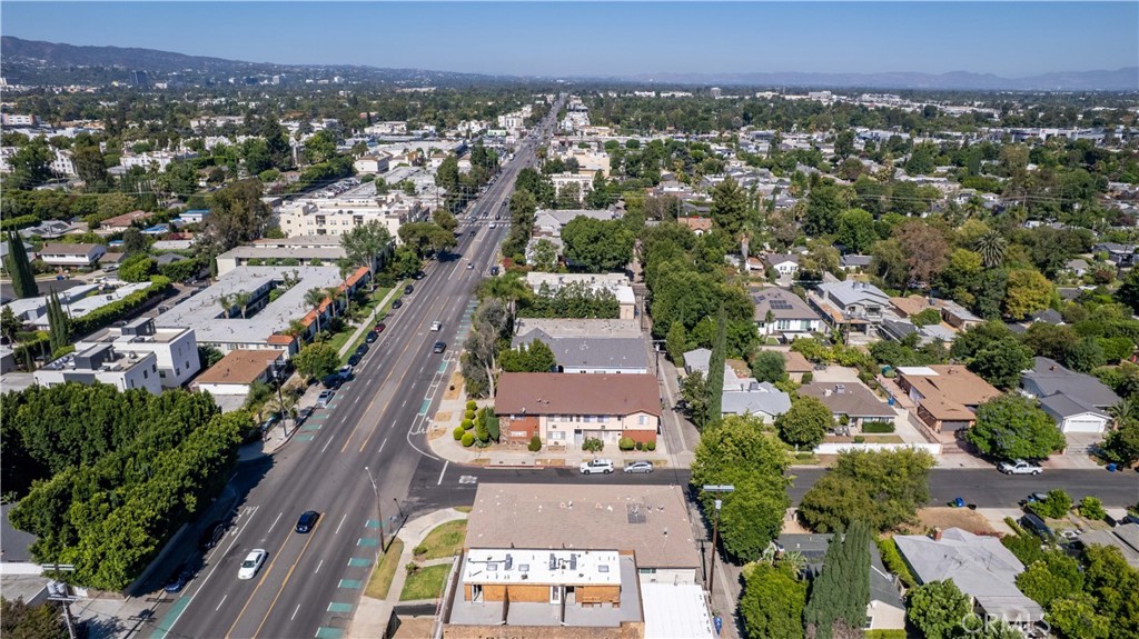 14205 Burbank Boulevard Property Photo 18