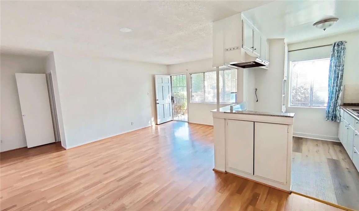 14205 Burbank Boulevard Property Photo 24