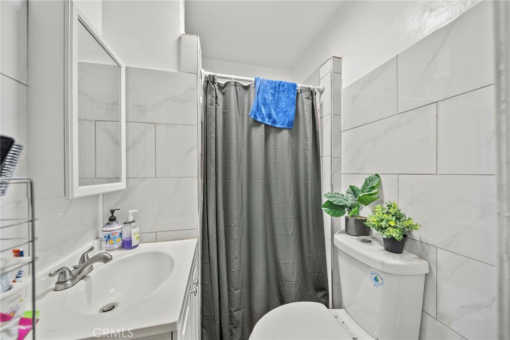1875 W Slauson Avenue Property Photo 14