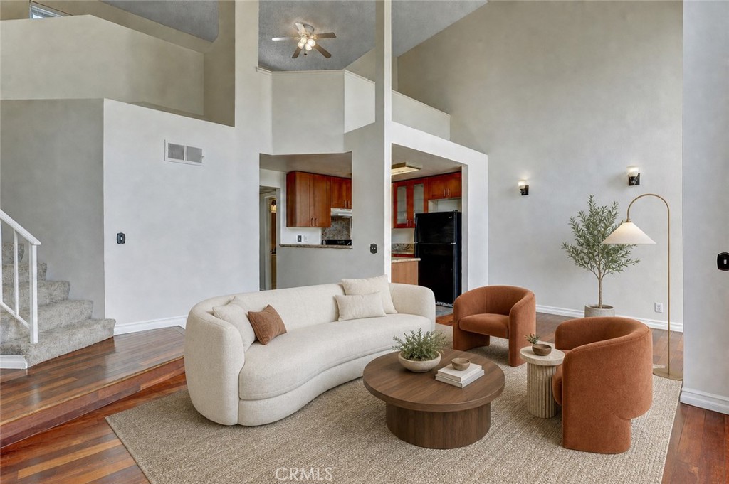 11150 Glenoaks 294 Property Photo 7
