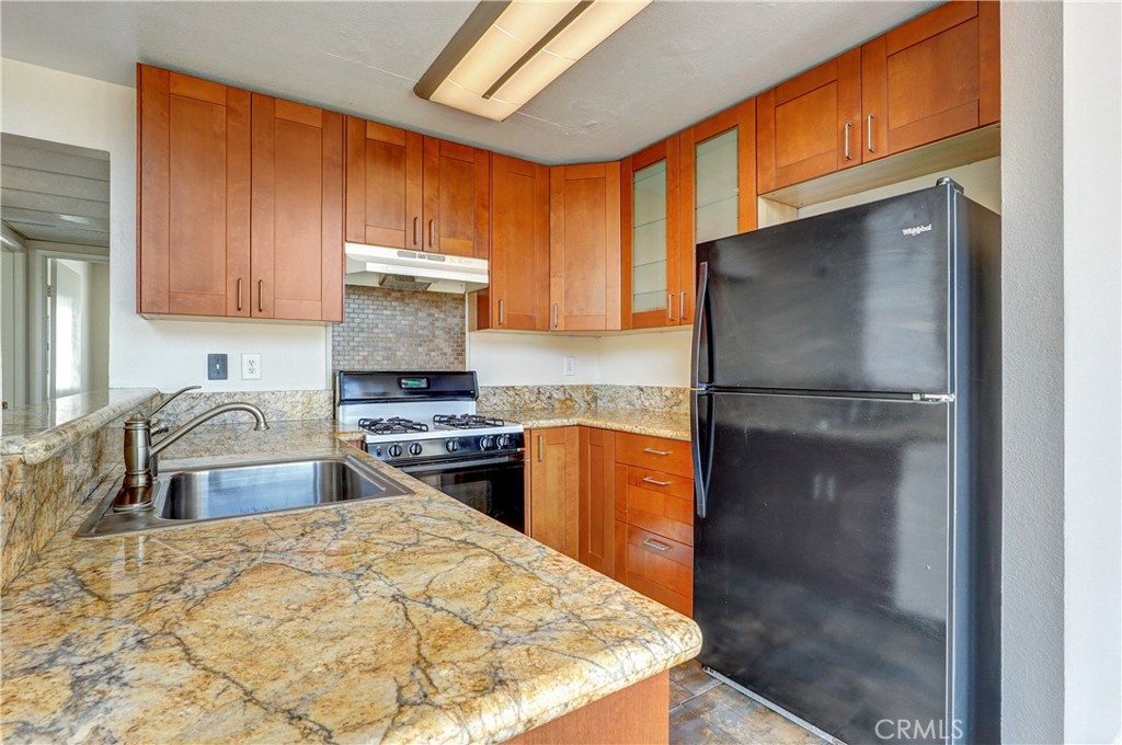 11150 Glenoaks 294 Property Photo 14