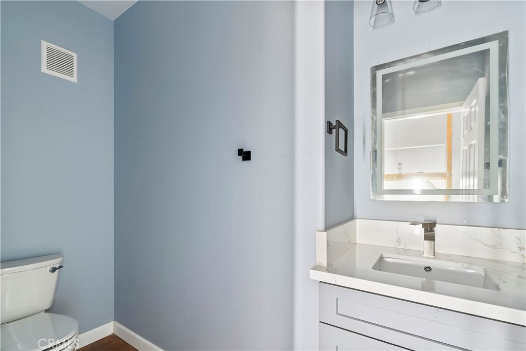 20811 W Seeasons Lane Property Photo 4