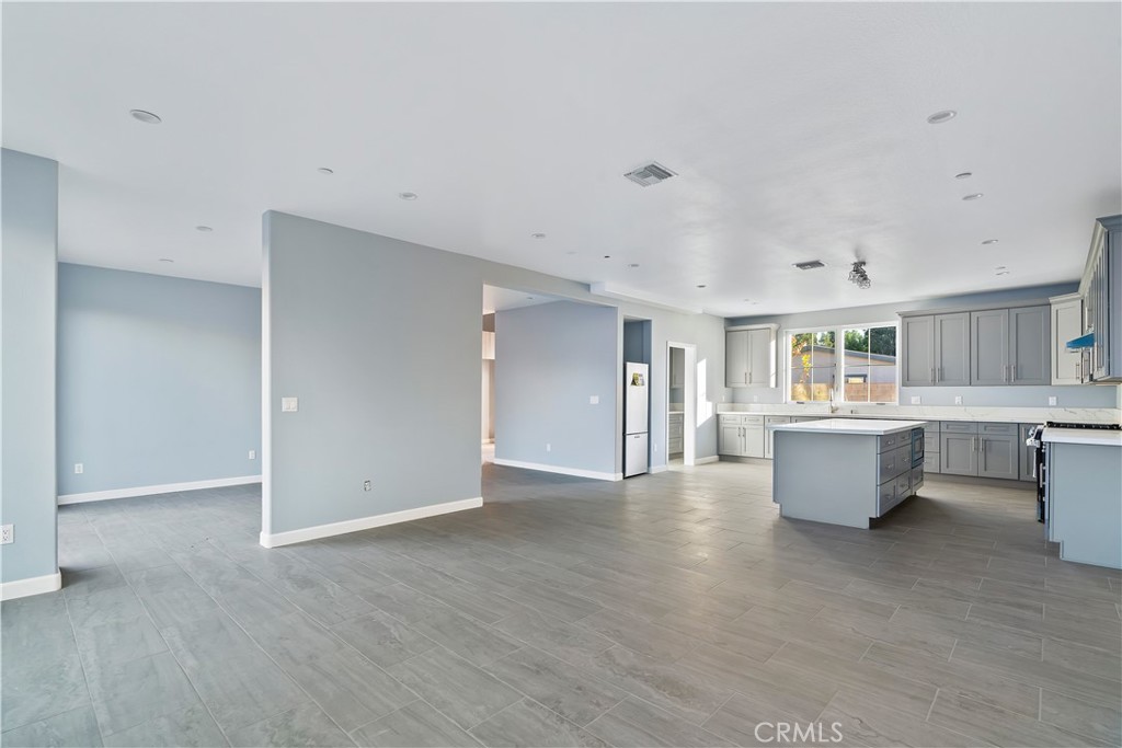 20811 W Seeasons Lane Property Photo 10
