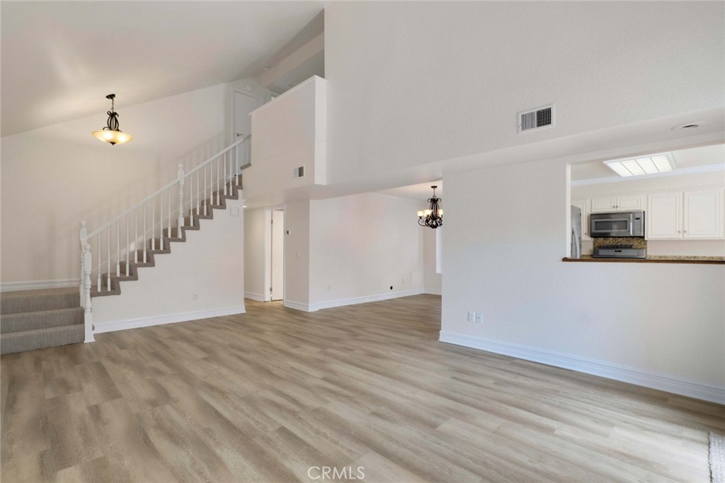 1820 Suntree Lane Property Photo 5