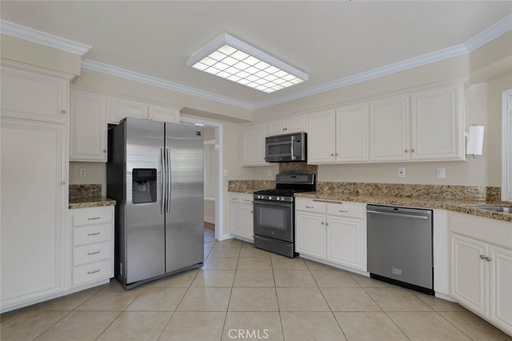 1820 Suntree Lane Property Photo 8