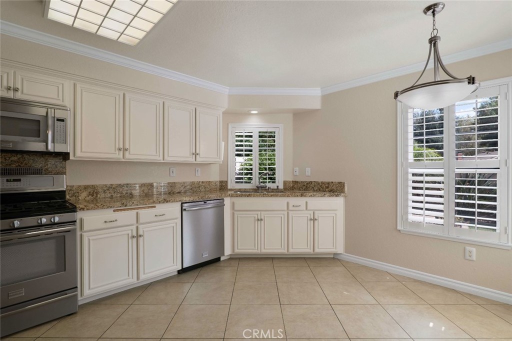 1820 Suntree Lane Property Photo 9