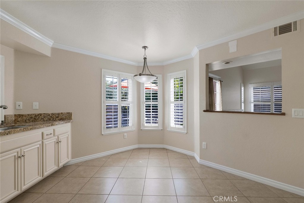 1820 Suntree Lane Property Photo 10