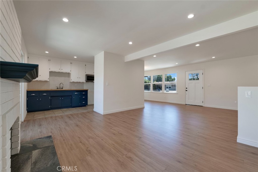 9943 Fullbright Avenue Property Photo 7