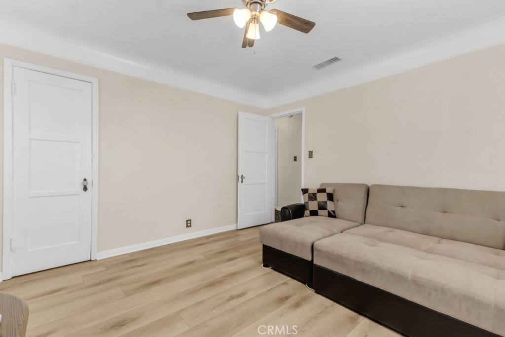 4854 W 94th Street Property Photo 29