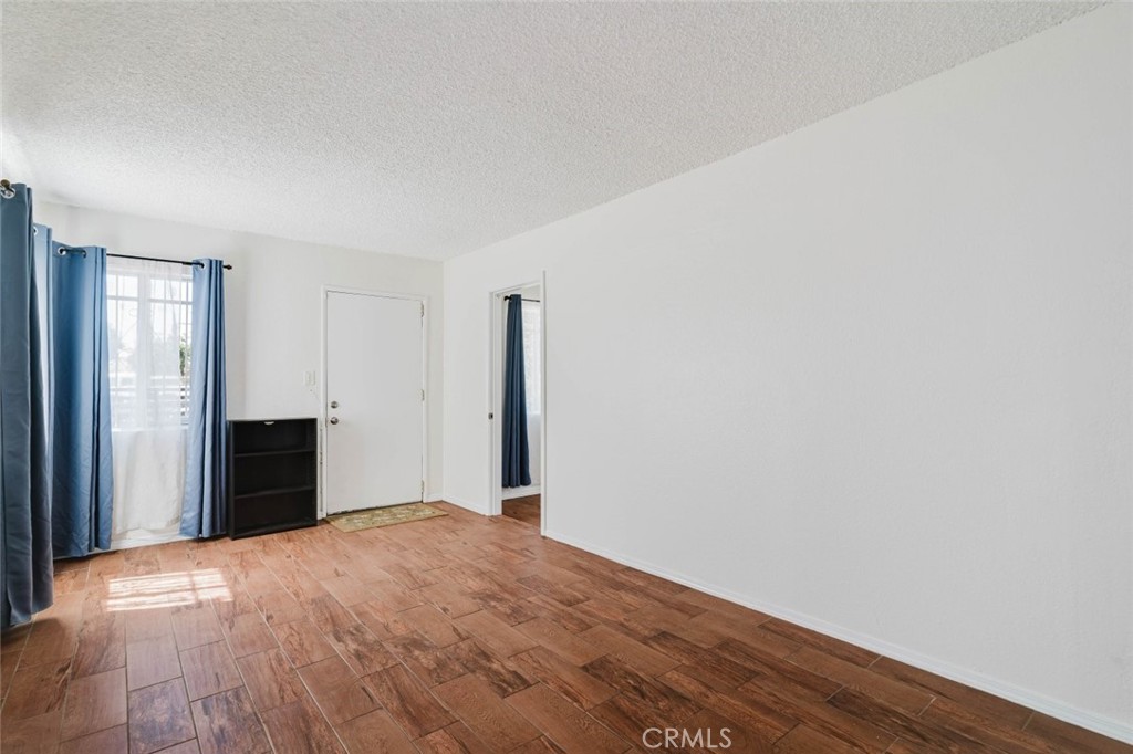 1309 W 131st Street Property Photo 4