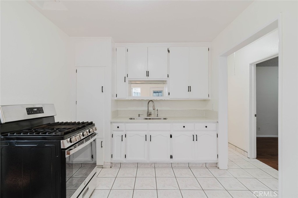 1309 W 131st Street Property Photo 5