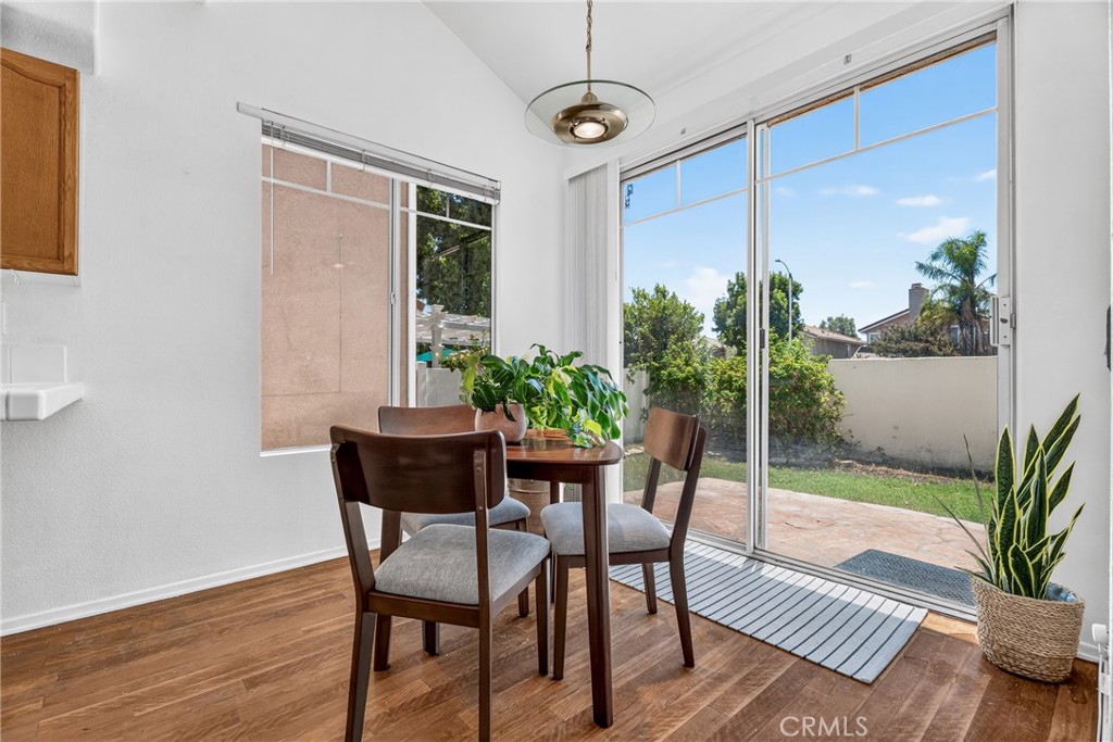 27630 Iris Property Photo 6