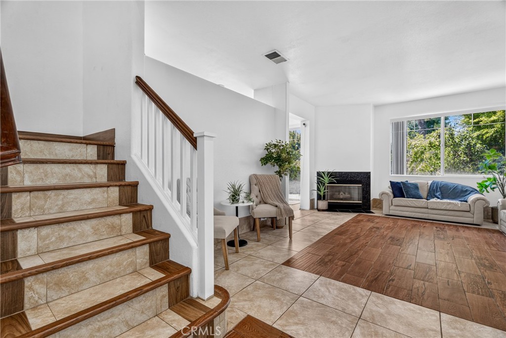 27630 Iris Property Photo 11