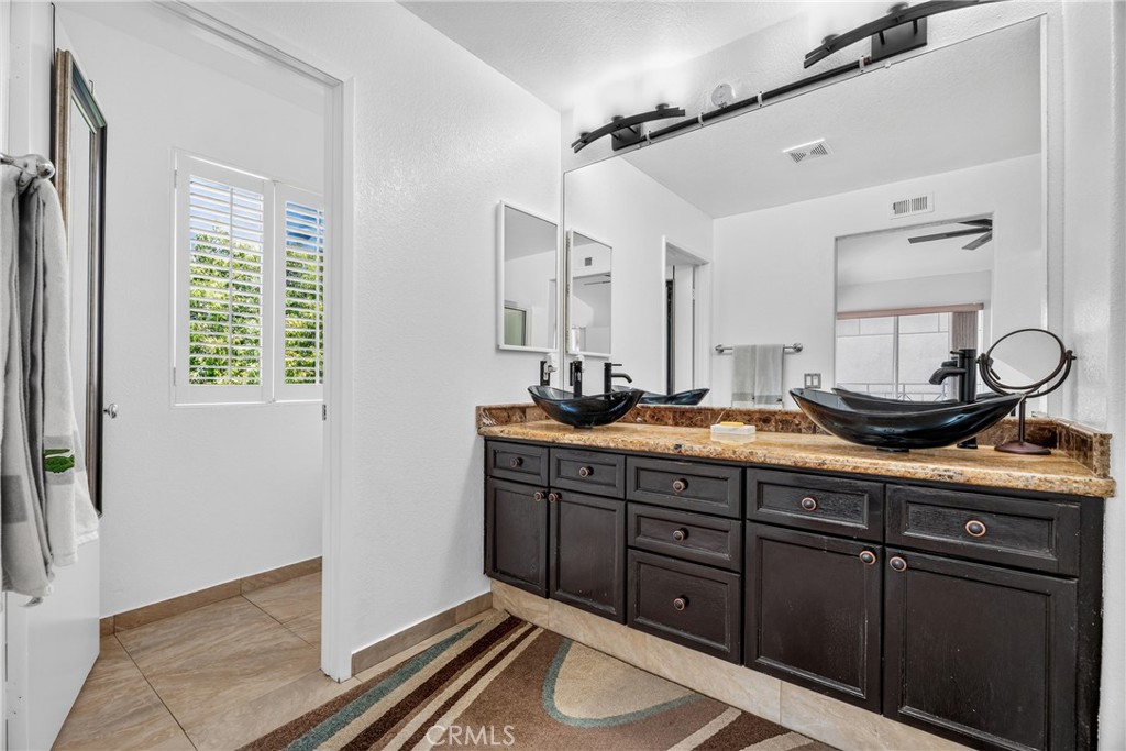 27630 Iris Property Photo 14