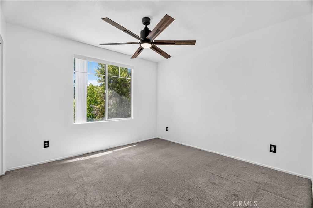 27630 Iris Property Photo 17