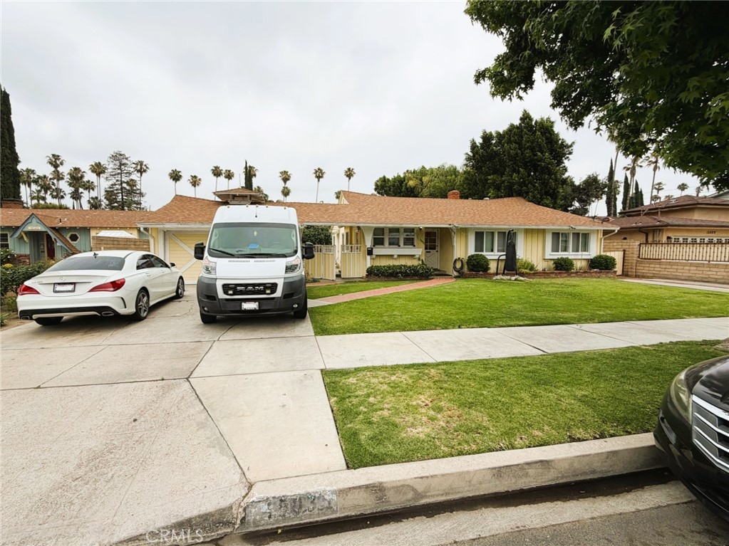 15035 Gilmore Street Property Photo 1