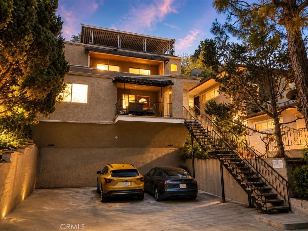 1826 SILVER LAKE Property Photo 1