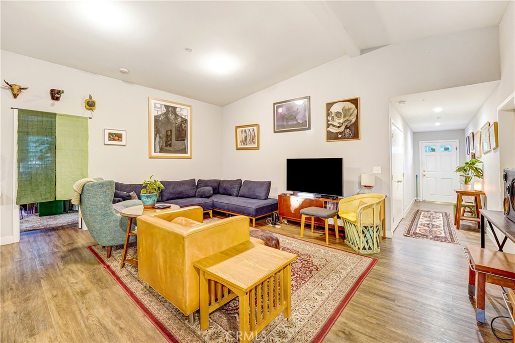 1125 Van Pelt Property Photo 3