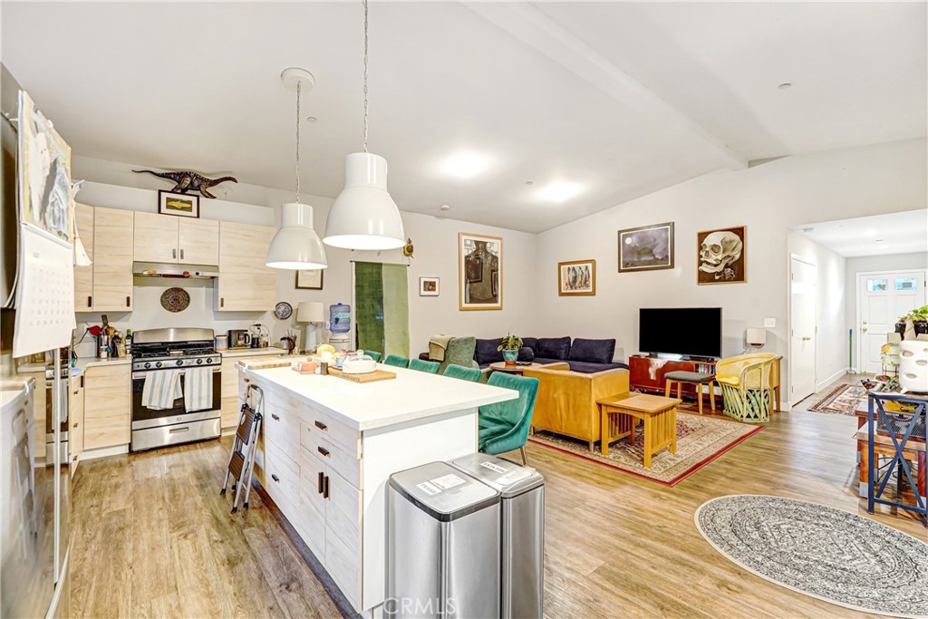 1125 Van Pelt Property Photo 6