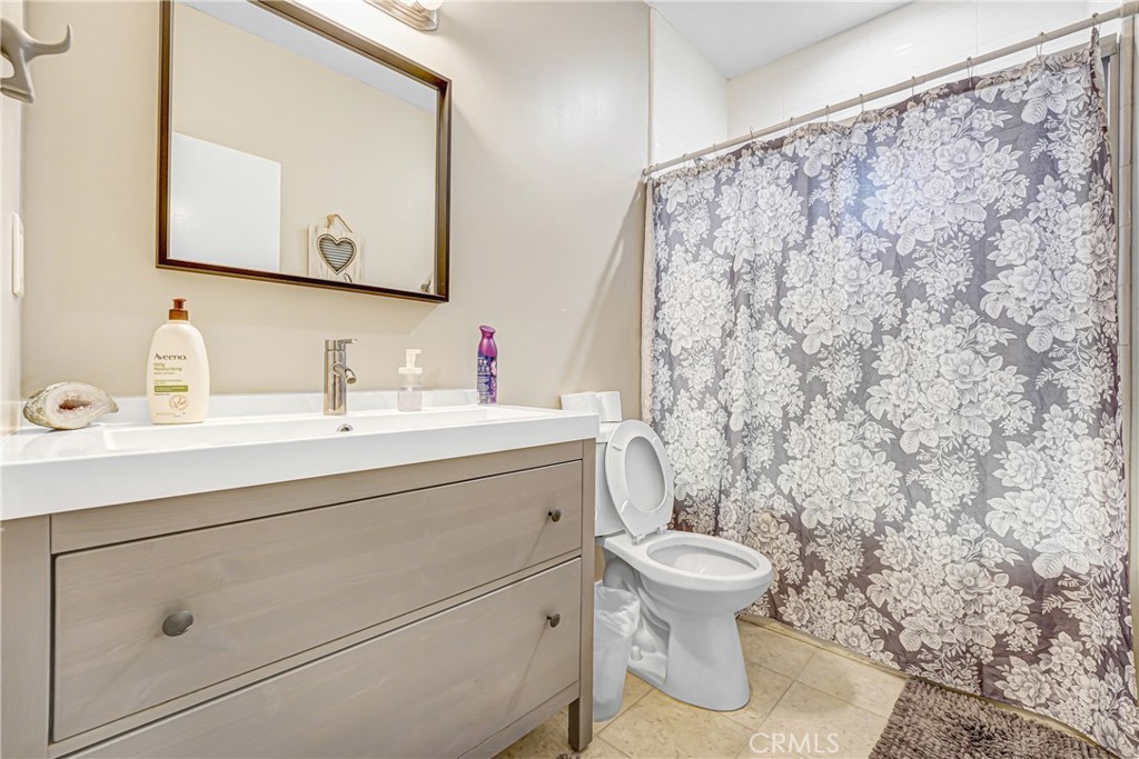 1125 Van Pelt Property Photo 18