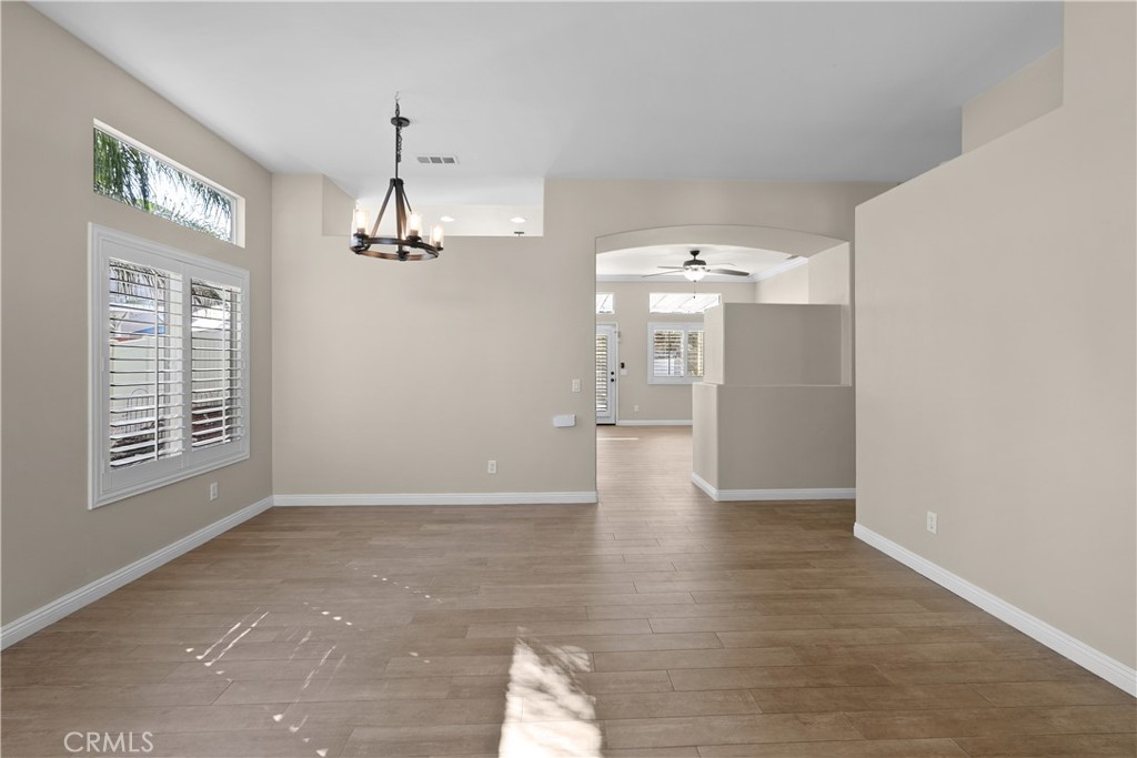 39528 Montebello Way Property Photo 4
