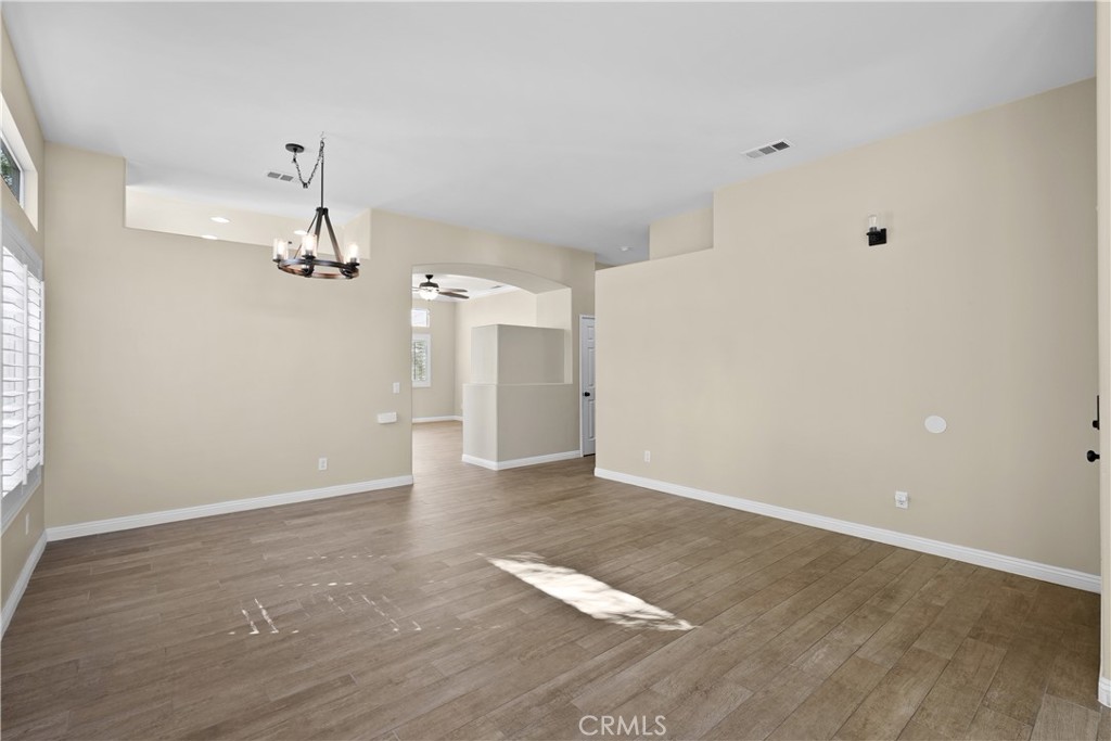 39528 Montebello Way Property Photo 5