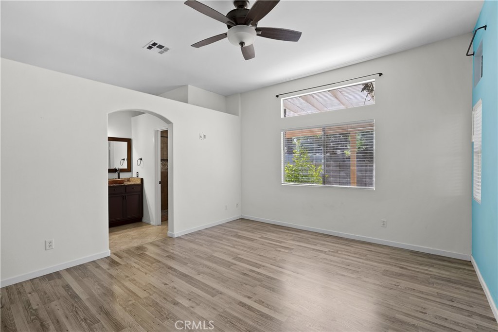 39528 Montebello Way Property Photo 12