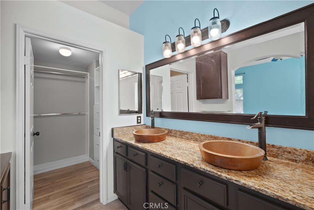 39528 Montebello Way Property Photo 16