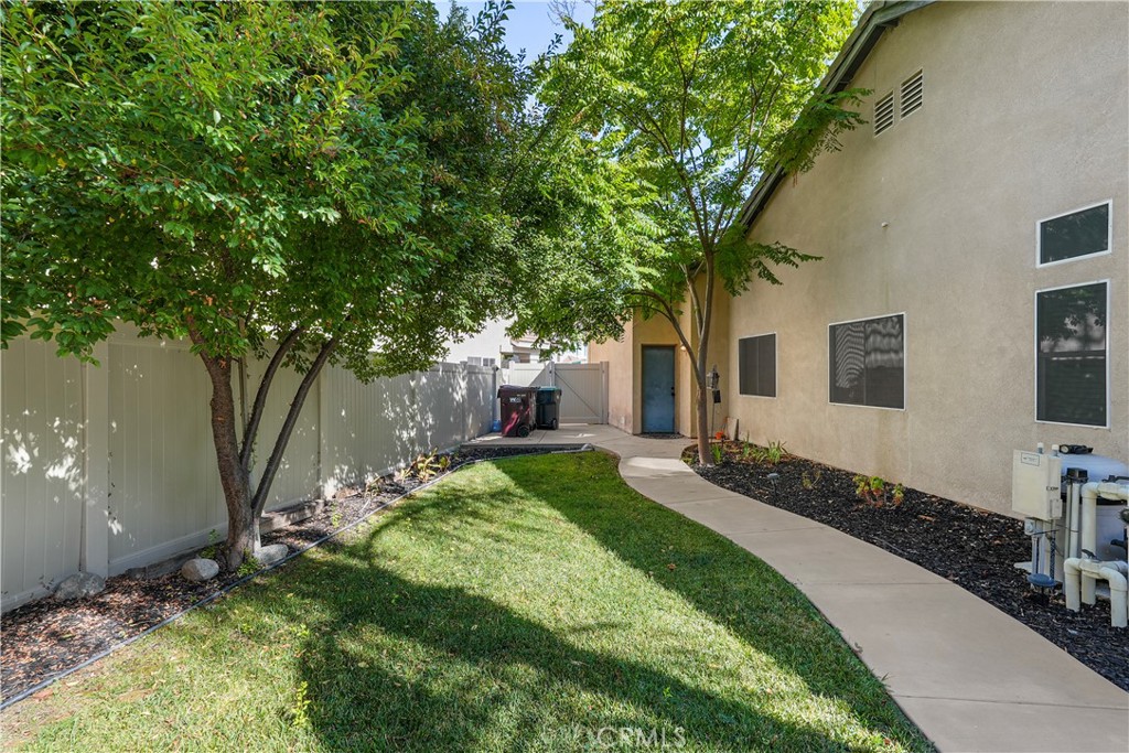 39528 Montebello Way Property Photo 35