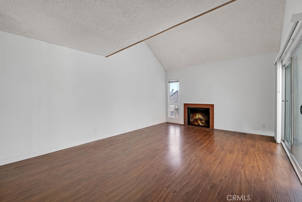 20155 Keswick 211 Property Photo 2