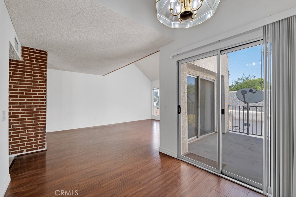 20155 Keswick 211 Property Photo 5