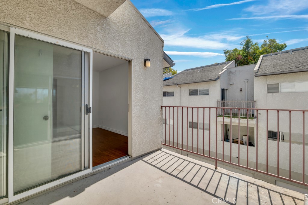 20155 Keswick 211 Property Photo 24