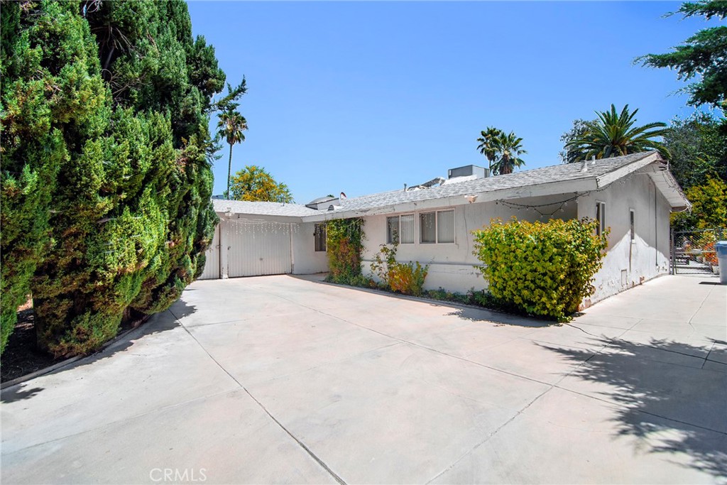 5614 Oso Avenue Property Photo 1