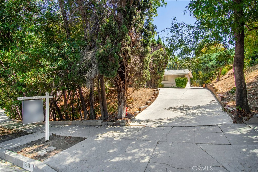 5614 Oso Avenue Property Photo 3