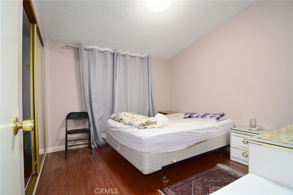 5614 Oso Avenue Property Photo 14