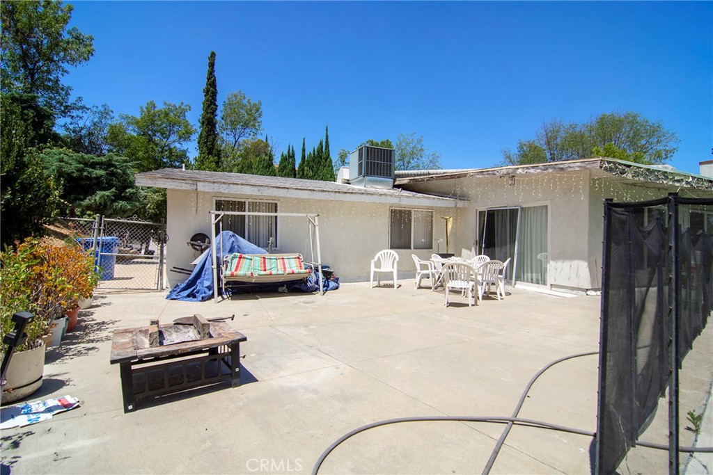 5614 Oso Avenue Property Photo 18